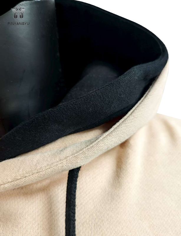 Kapuzenpullover mit Handtuch-Stickerei und Doppelmütze