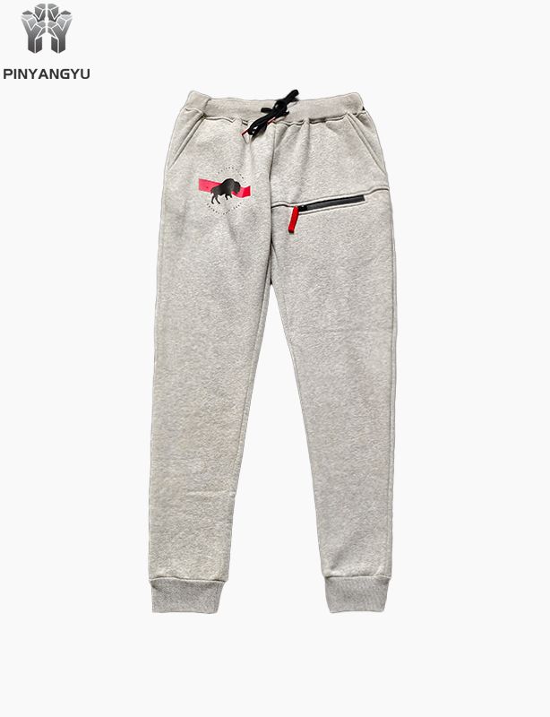 Pullover mit individuellem Siebdruck und Reißverschluss