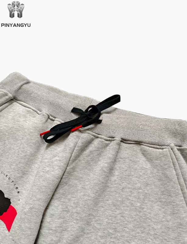 Pullover mit individuellem Siebdruck und Reißverschluss