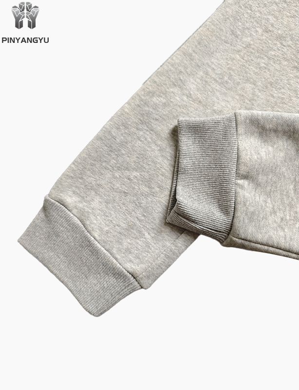 Pullover mit individuellem Siebdruck und Reißverschluss