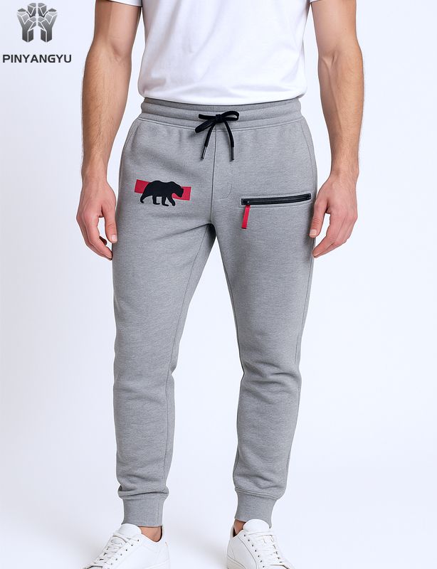 Pullover mit individuellem Siebdruck und Reißverschluss
