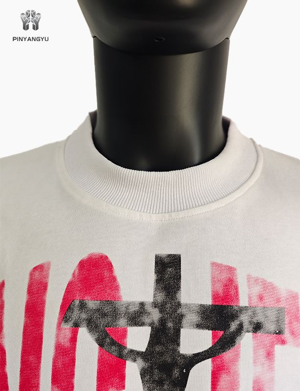 Individuelles Boxy-T-Shirt und Siebdruck